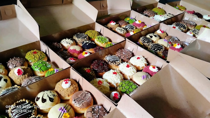 Donat Segar di Jantung Cilacap: Kenapa Dennis Donuts Jadi Pilihan Favorit